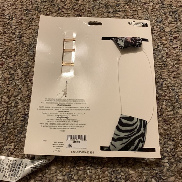 Disneys Animal Print Hair Accessory Kit NWT - Picture 2 of 5